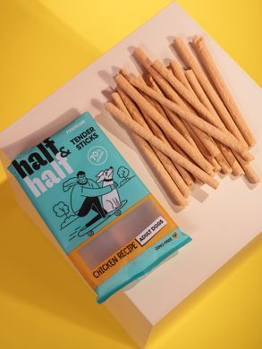 Ласощі для собак Half&Half у формі м'ясних паличок з куркою, 100 г