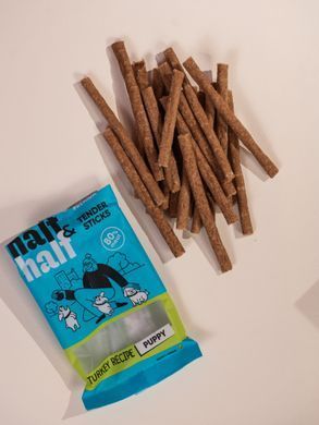 Ласощі для цуценят Half&Half у формі м'ясних паличок з індичкою, 100 г