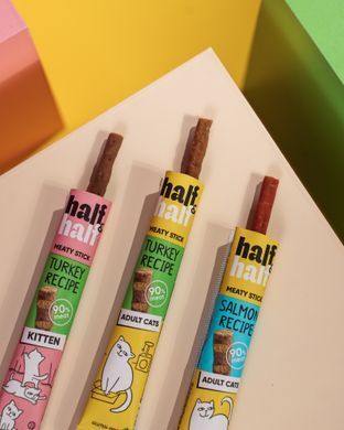 Ласощі для кошенят Half&Half у формі м'ясних паличок з індичкою, 5 г